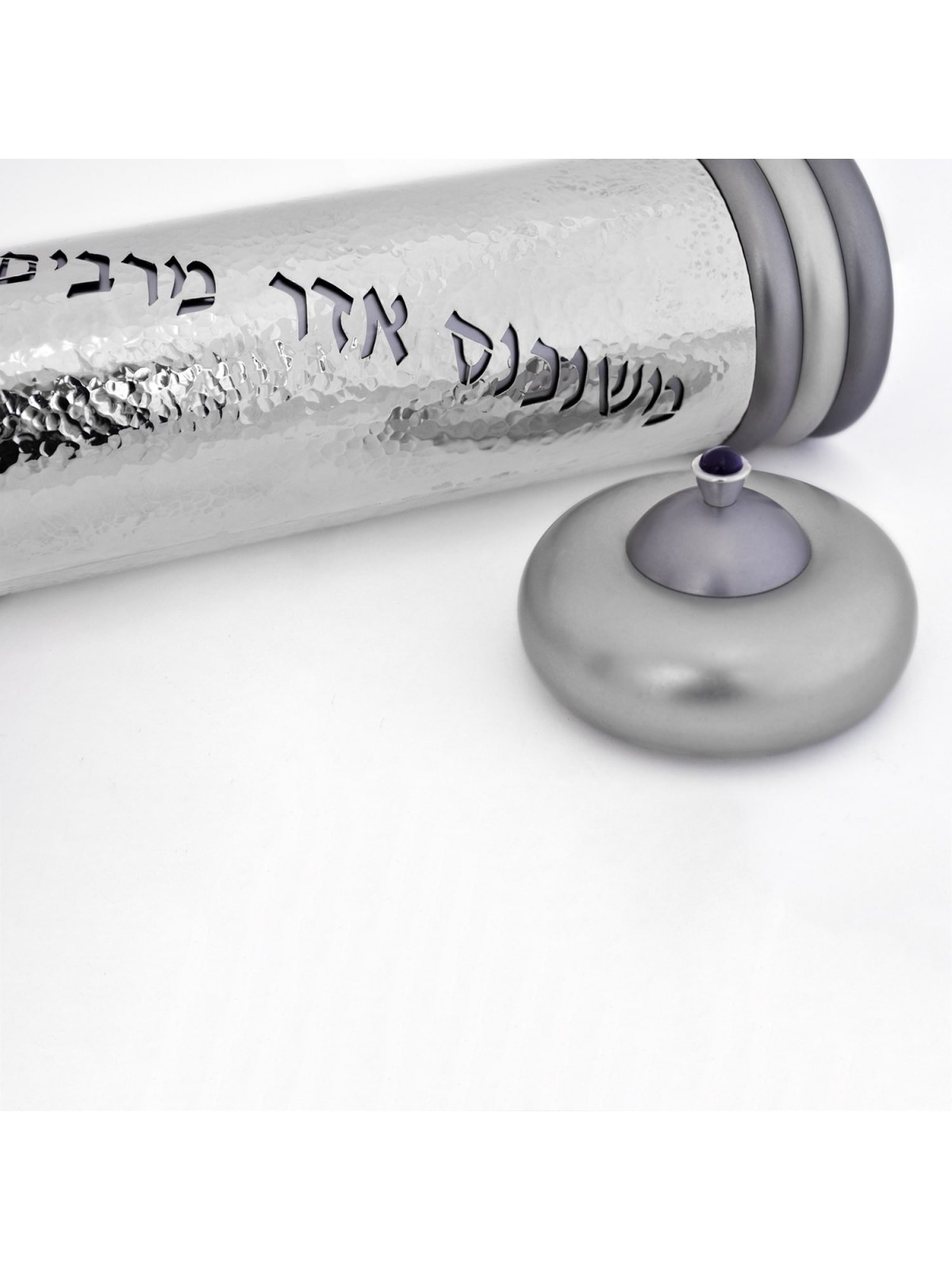 קופסת מגילה גדולה מכסף ואלומיניום, מתנות ט"ו באב, יהודה ישראלי